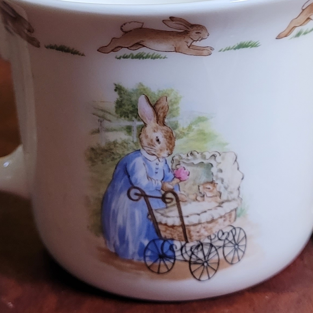 Charming Springtime Rabbit-Themed Ceramic Mug - Picture 4 of 5